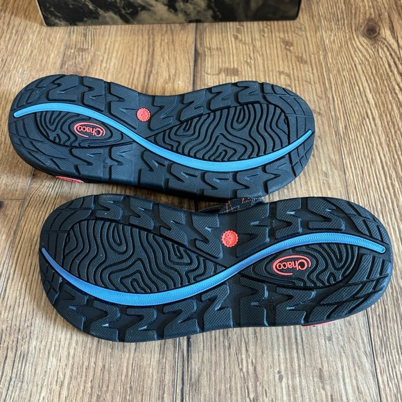 Women's Chaco ZVOLV Waltz Navy Sandals. Size 8. Worn once. - Picture 4 of 7